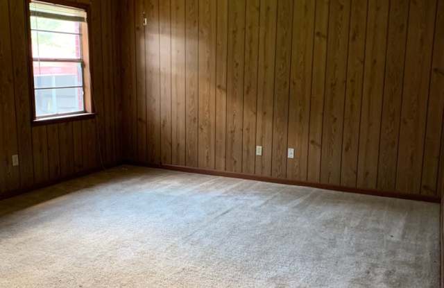 Your Dream Home Awaits in a Charming 3-Bedroom Oasis! photos photos