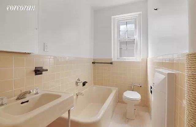 225 Sterling Place Gallery 2