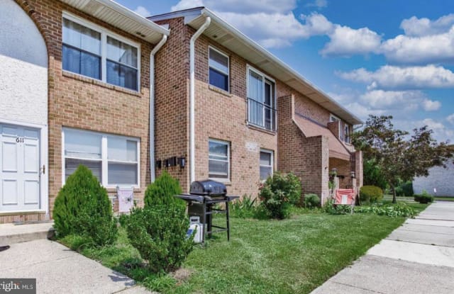 611 WINDING WAY - 611 Winding Way, Gloucester County, NJ 08093