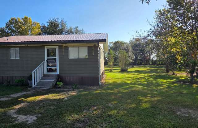 Cottage in Eunice - 240 Grand Street, Evangeline County, LA 70535