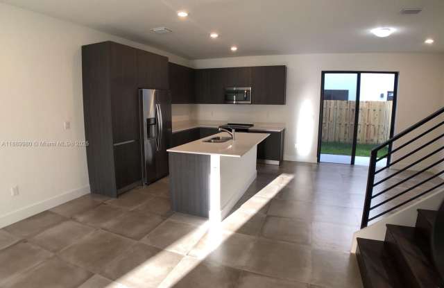 497 SW 91st Ct photos photos