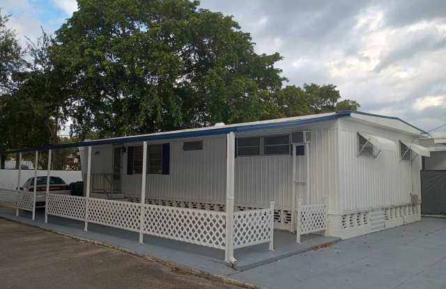 Ingalls Park Area -2 bedroom Manufactured Home photos photos