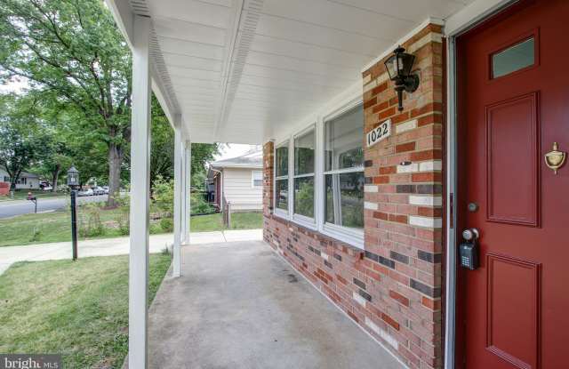 1022 E MAPLE AVENUE Gallery 4