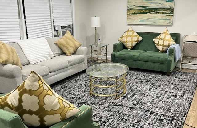 295 Oakley Avenue Gallery 2