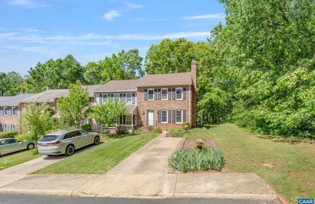 Lovely 3BR end unit townhouse photos photos