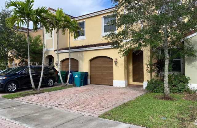 4017 SW 149th Ct Gallery 2