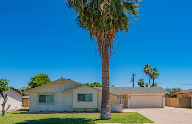 8341 E MACKENZIE Drive - 8341 East Mackenzie Drive, Scottsdale, AZ 85251