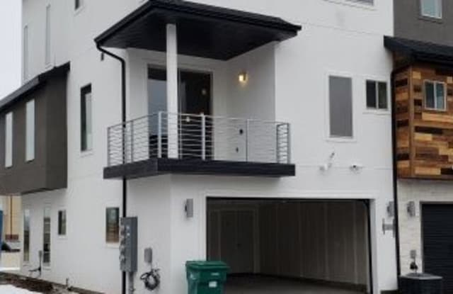 463 W 2200 N - 463 W 2200 N, Layton, UT 84041