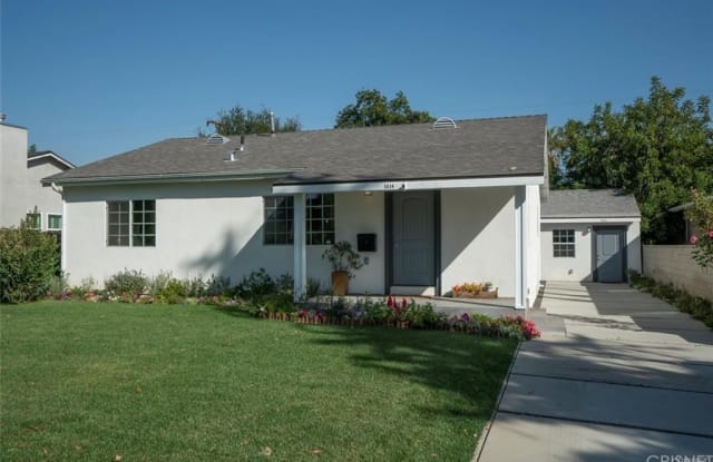 5834 Cedros Avenue - 5834 Cedros Avenue, Los Angeles, CA 91411