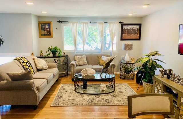 8642 Lucerne Rd Gallery 2