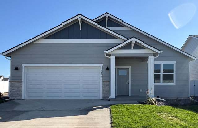 Brand New Single-Story 4 Bedroom Home with 2-Car Garage + Detached 2-Car Workshop Gallery 1