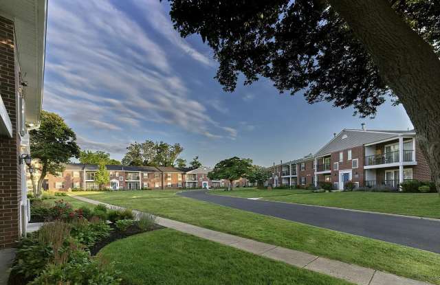 421 Morris Rd - 421 Morris Road, Wayne, PA 19087