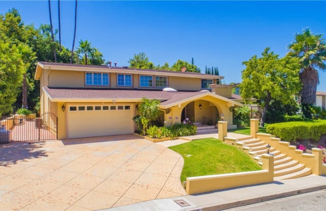 16545 Park Lane Circle - 16545 Park Lane Circle, Los Angeles, CA 90049