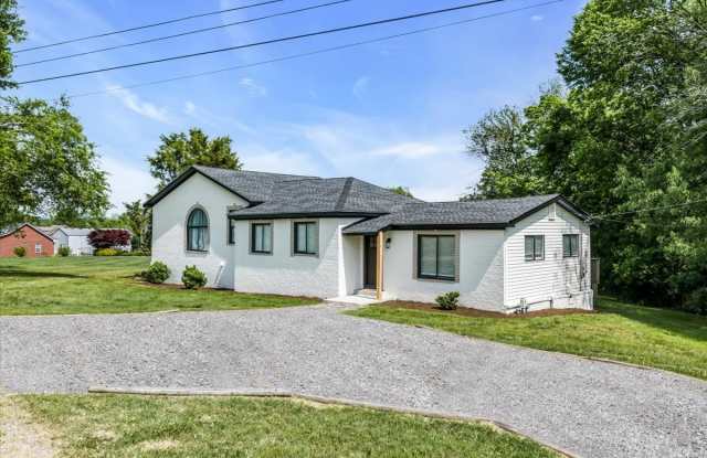 1000 Pruitt Lane Gallery 1