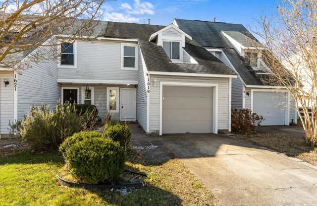 Stylish Living Meets Ultimate Convenience in This 3BR/2.5BA Ocean Lakes Townhome! photos photos Stylish Living Meets Ultimate Convenience in This 3BR/2.5BA Ocean Lakes Townhome! photos photos
