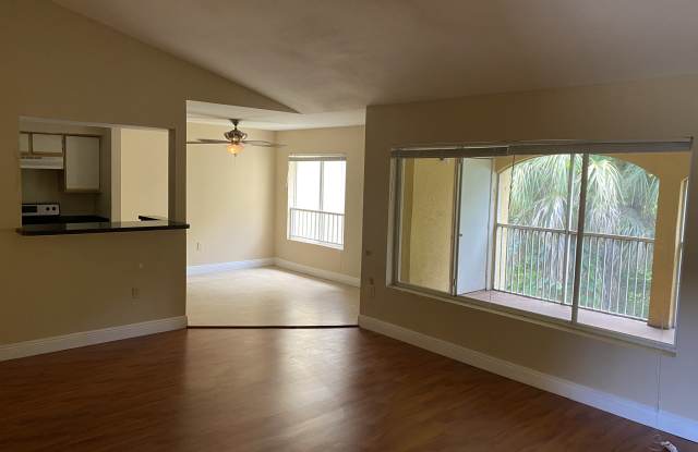 2300 NW 33 st#908 - 2300 Northwest 33rd Street, Oakland Park, FL 33309