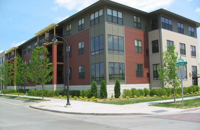 315 Riverfront Terrace Gallery 3