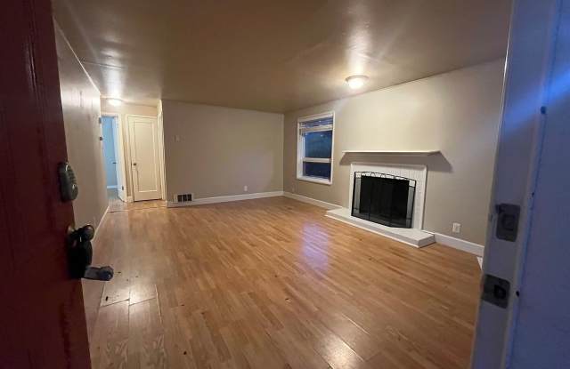 20088 9th Ave Ne photos photos