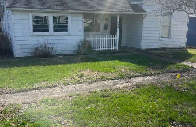 3 bed, 1.5 bath home for rent in Princeton, Indiana photos photos