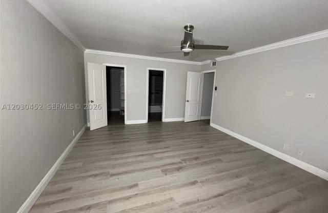 136 NE 19th Ct Gallery 2
