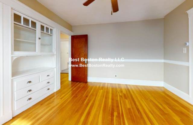 14 Irvington Rd. Gallery 4