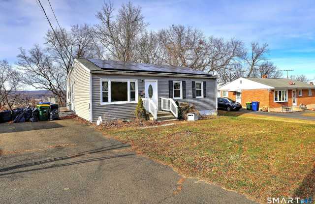 42 Highland Avenue - 42 Highland Avenue, Ansonia, CT 06401