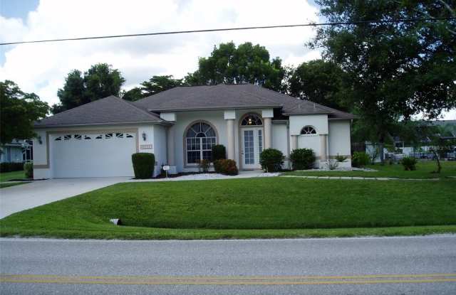23404 PEACHLAND Boulevard Gallery 1