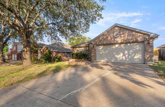 Beautiful 3 bedroom, 2 bathroom home in Northeast Austin! photos photos