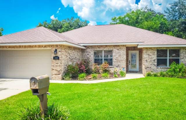 305 Friar Tuck Road photos photos