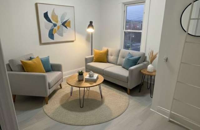 3581 Eastchester Road unit: 2 photos photos