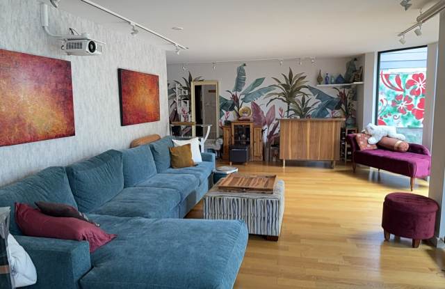 530 Kansas Street photos photos