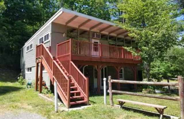 75 S CROSS RD - 75 South Cross Road, Dutchess County, NY 12580