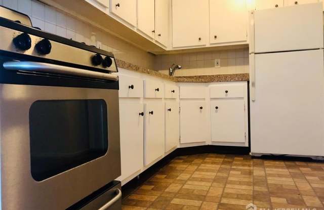 300 COLLEGE Drive photos photos