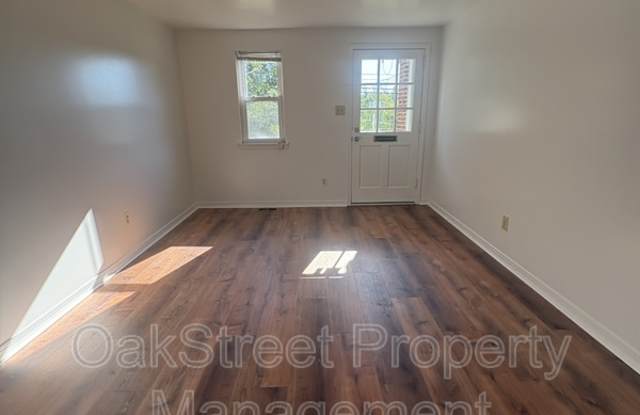 71 S. Evergreen Avenue - A Gallery 4