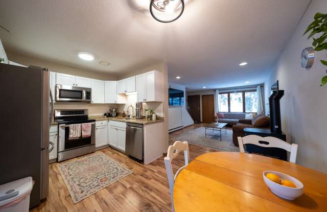 1637 Christie Pl. - 1637 Christie Place, St. Paul, MN 55106