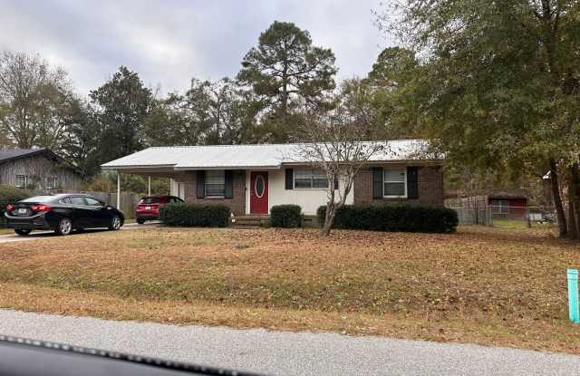 Renovated 3BR/2BA Ranch-style Home in Evergreen Subdivision photos photos