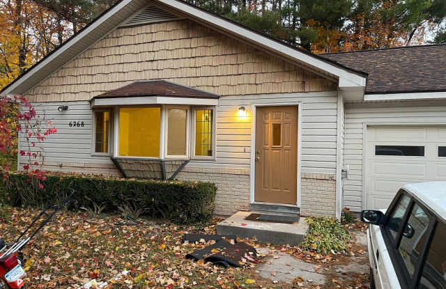 3 Bedroom Duplex in Traverse City photos photos