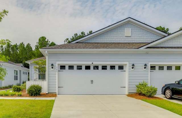 Beautiful 3 bedroom 2 bath Townhome in Savannah Quarters Gallery 3