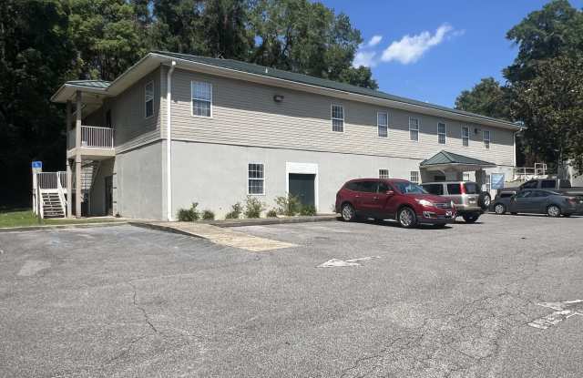 501 N Spring Street - 501 North Spring Street, Crestview, FL 32536