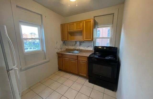3851 GERMANTOWN, AVENUE photos photos