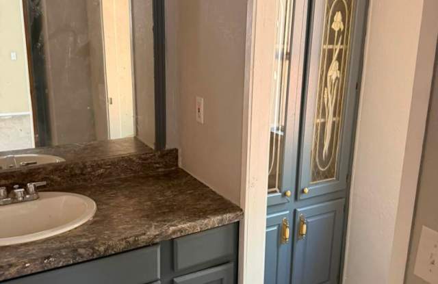 Newly Remodeled 2BD/2BA Trailer home $1450 a month, available November 1st for year-long lease Gallery 4