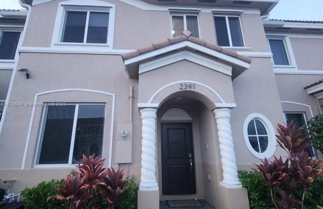 2391 SE 10th St photos photos