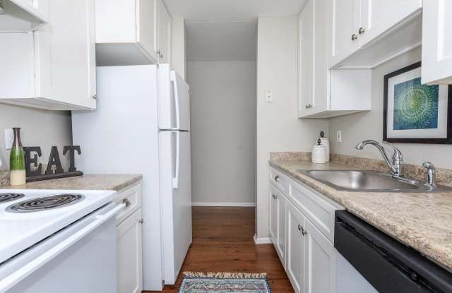 Parkview Apartments Gallery 4