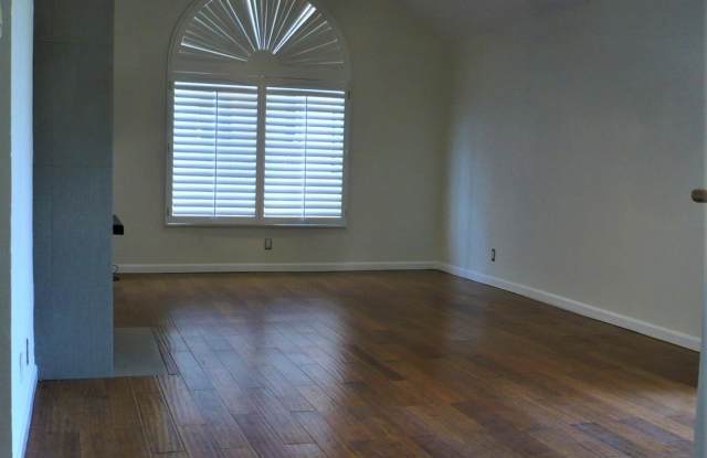 645 Pacific Ave., #307 Gallery 2