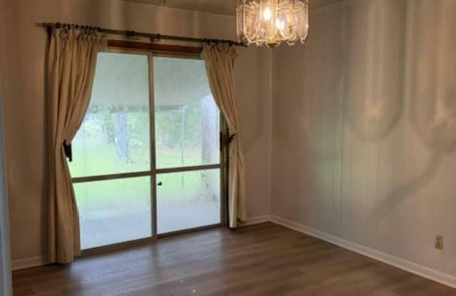513 Thunderbird Drive Gallery 3