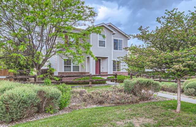 Beautiful 4 Bedroom, 2 Bath Home with Serene Outdoor Space in Provincetowne! Gallery 1