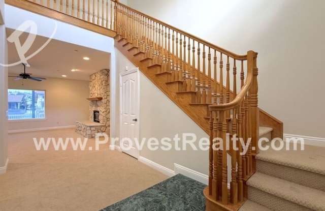 18064 Mariner Dr Gallery 4