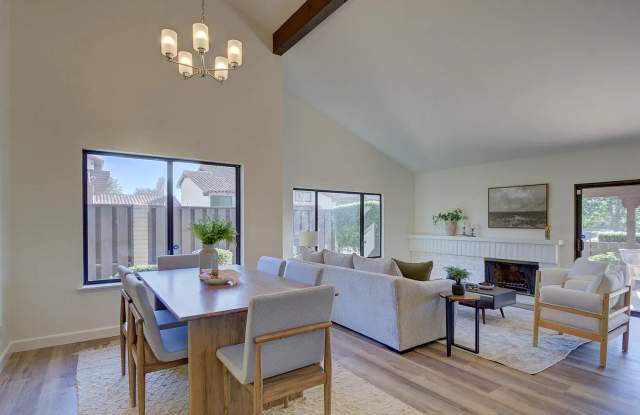 120 Foxenwood Dr Gallery 1