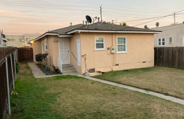 Nice Neighborhood North Long Beach 2 bd 1 bath Home Gallery 4
