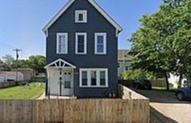 1849 E 31 St 1 - 1849 East 31st Street, Minneapolis, MN 55407